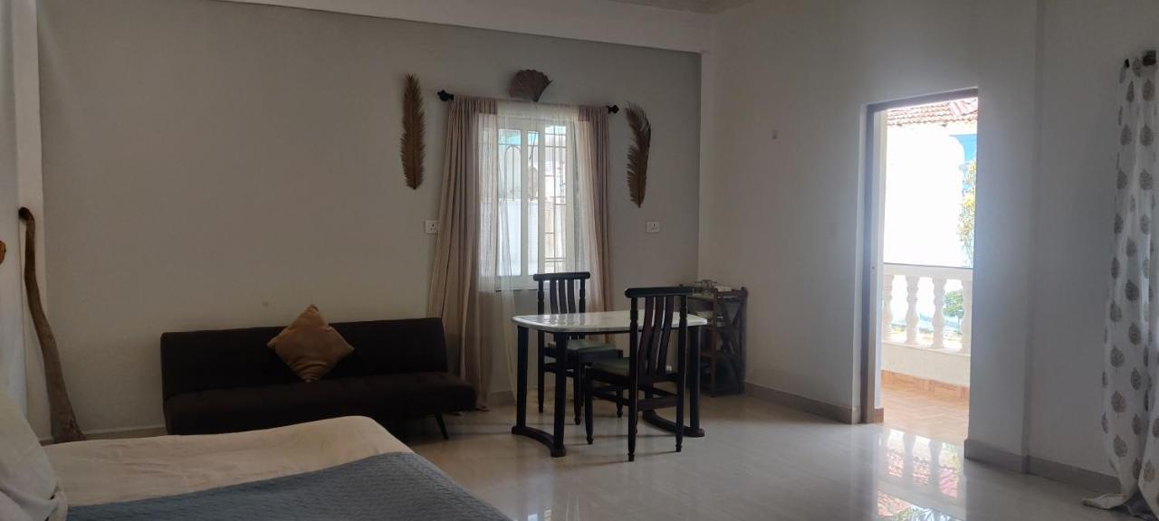J-House, Spacious Apartments With Balconies, Thalassa 1Min Away Сіолим Екстер'єр фото